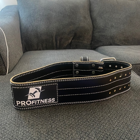 PROFitness Leather Weight Lifting Belt - Picture 1 of 6
